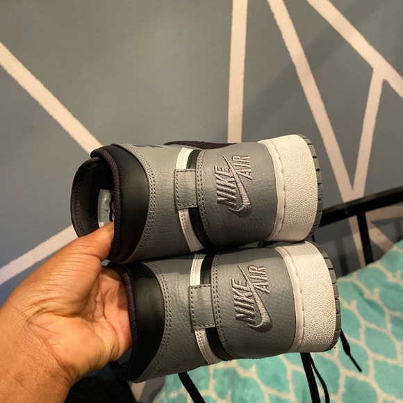 Nike Jordan 1s - Picture 1 of 4